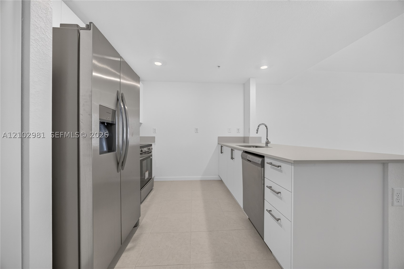 A12102981 Property Photo 16