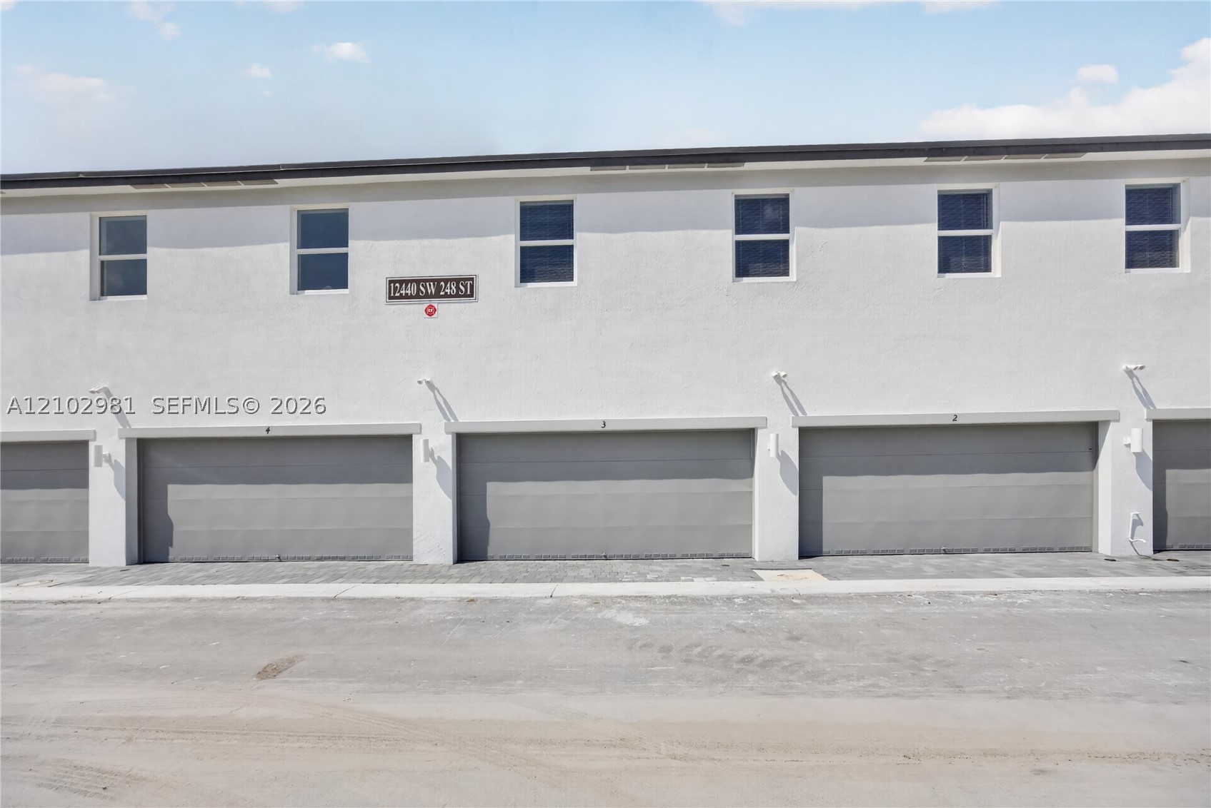 A12102981 Property Photo 41