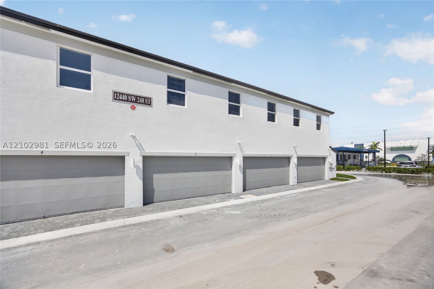 A12102981 Property Photo 42