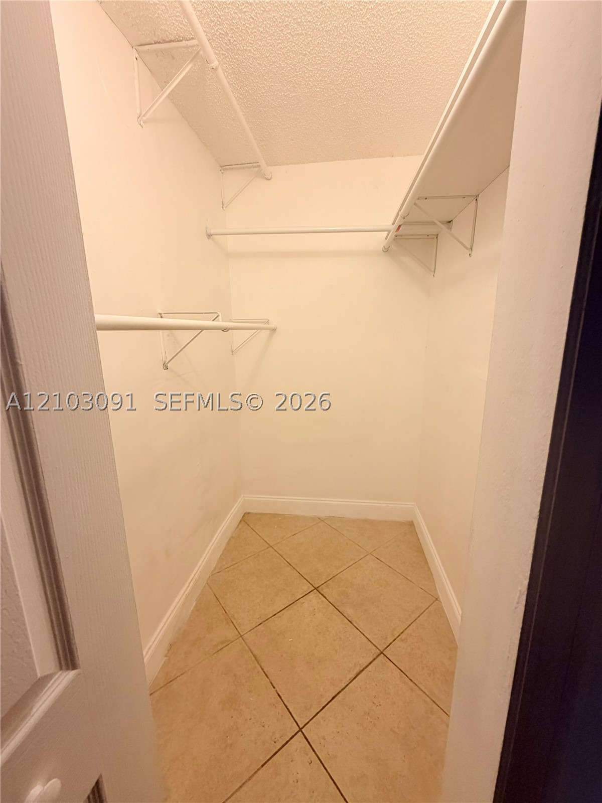 1224 Nw 41st St 2 Property Photo 6