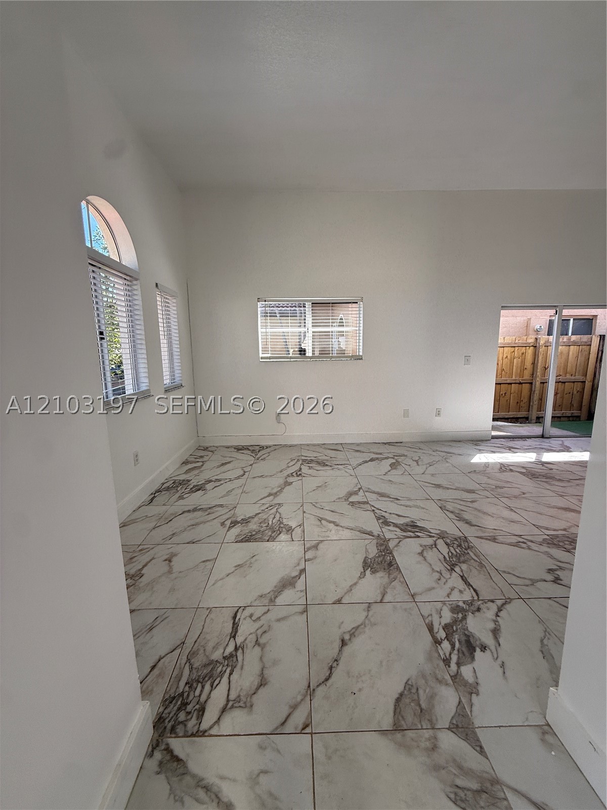 2514 Ne 41 Property Photo 4