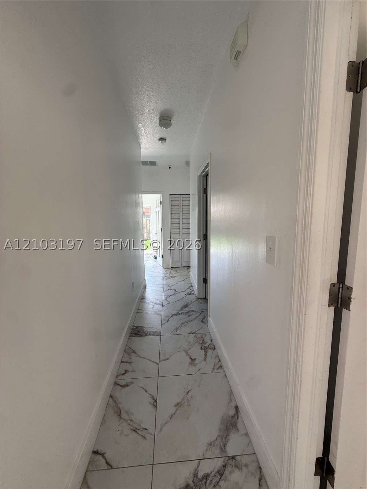 2514 Ne 41 Property Photo 17