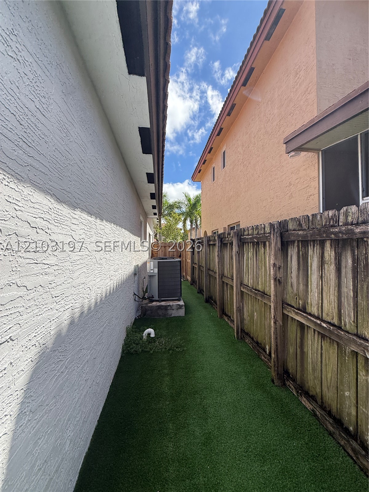 2514 Ne 41 Property Photo 24