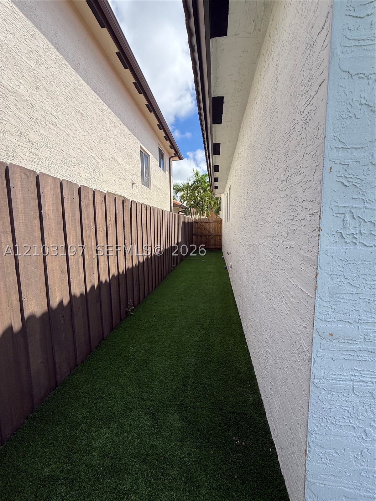 2514 Ne 41 Property Photo 25