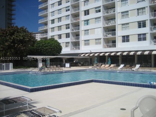 300 Bayview Dr 410 Property Photo 13