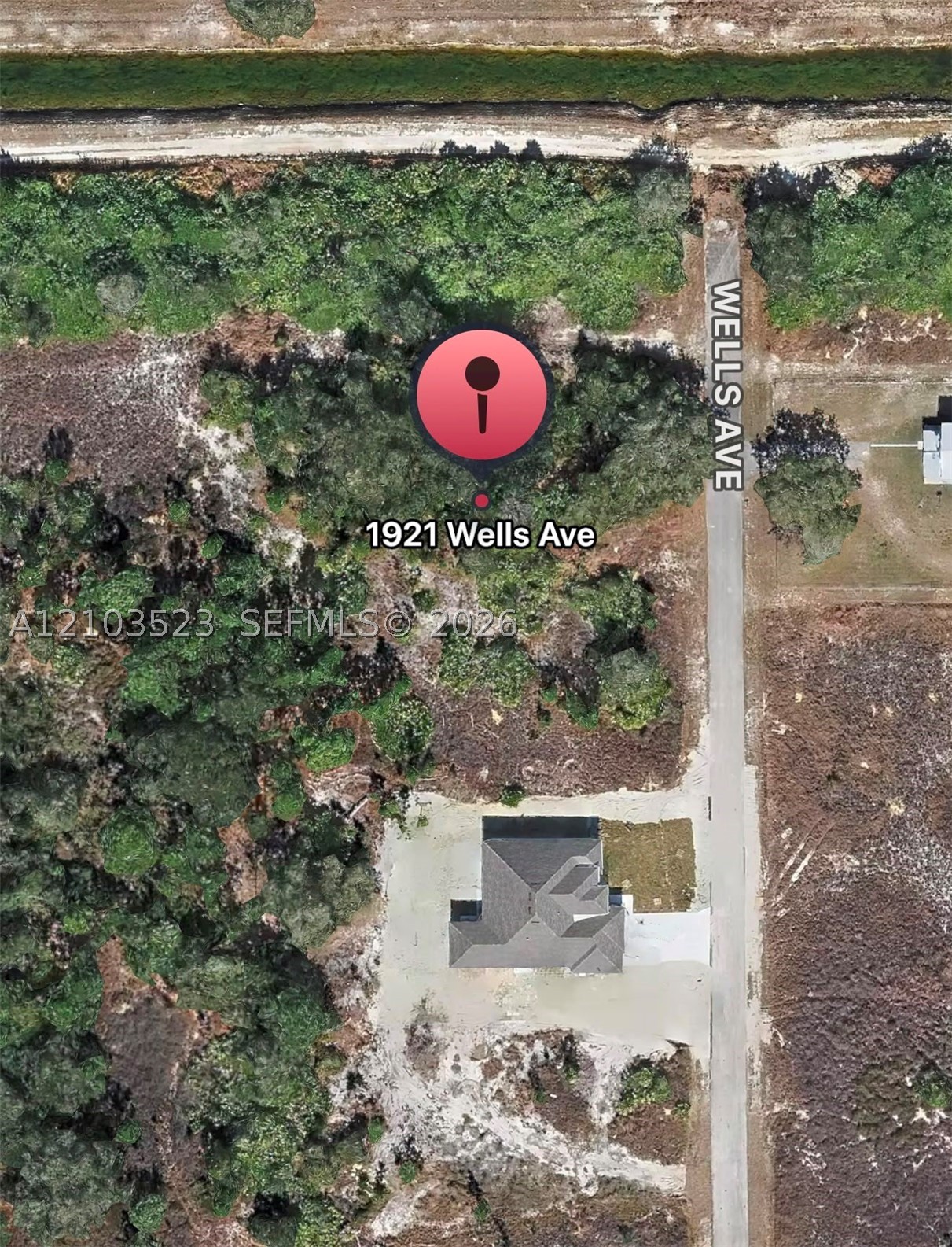 1921 Wells Ave Property Photo 5