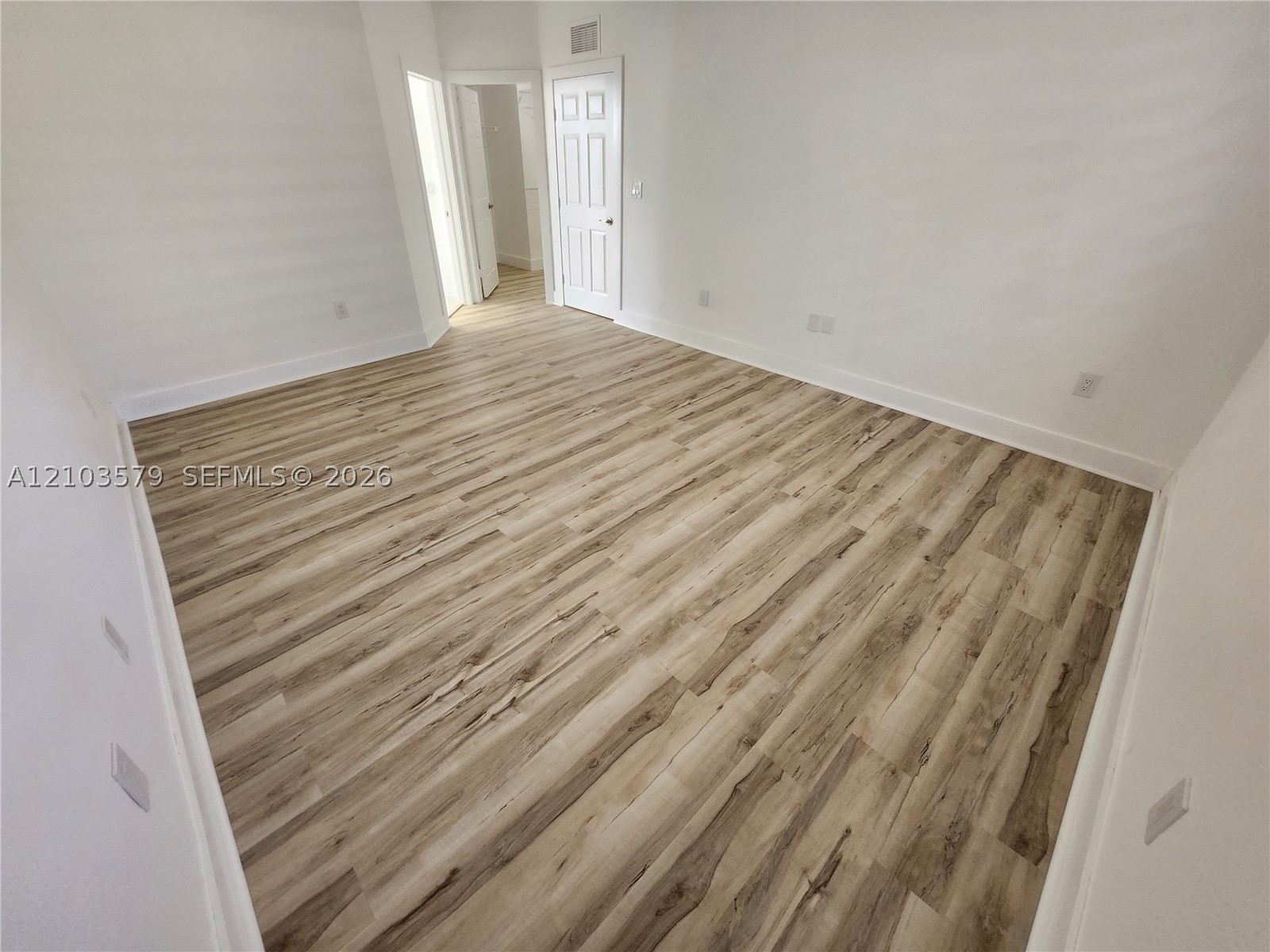 2055 Se 19th Street Property Photo 17