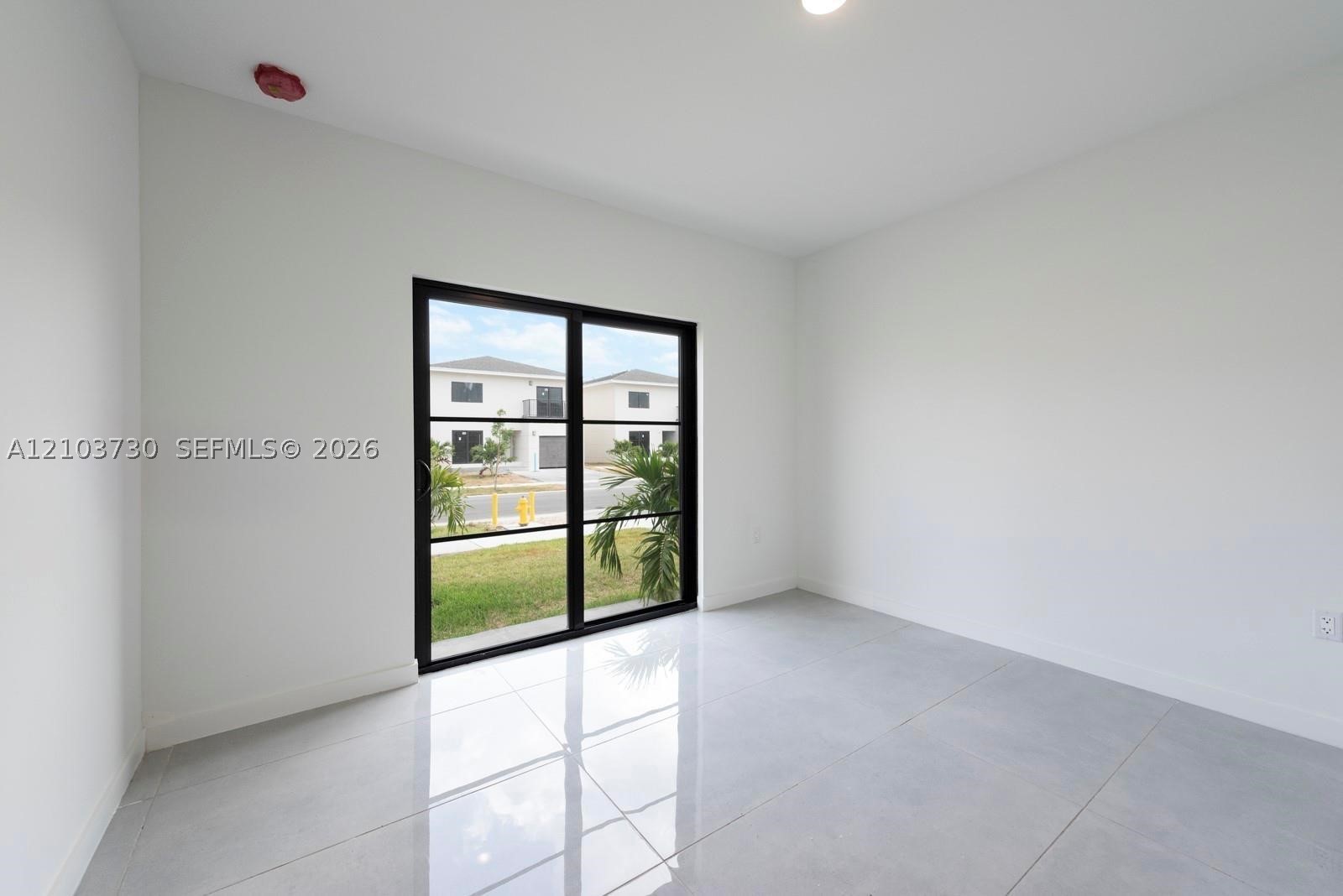 A12103730 Property Photo 7