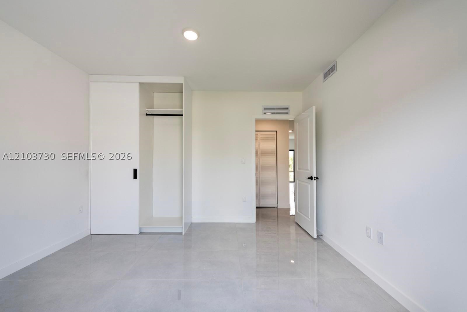 A12103730 Property Photo 10