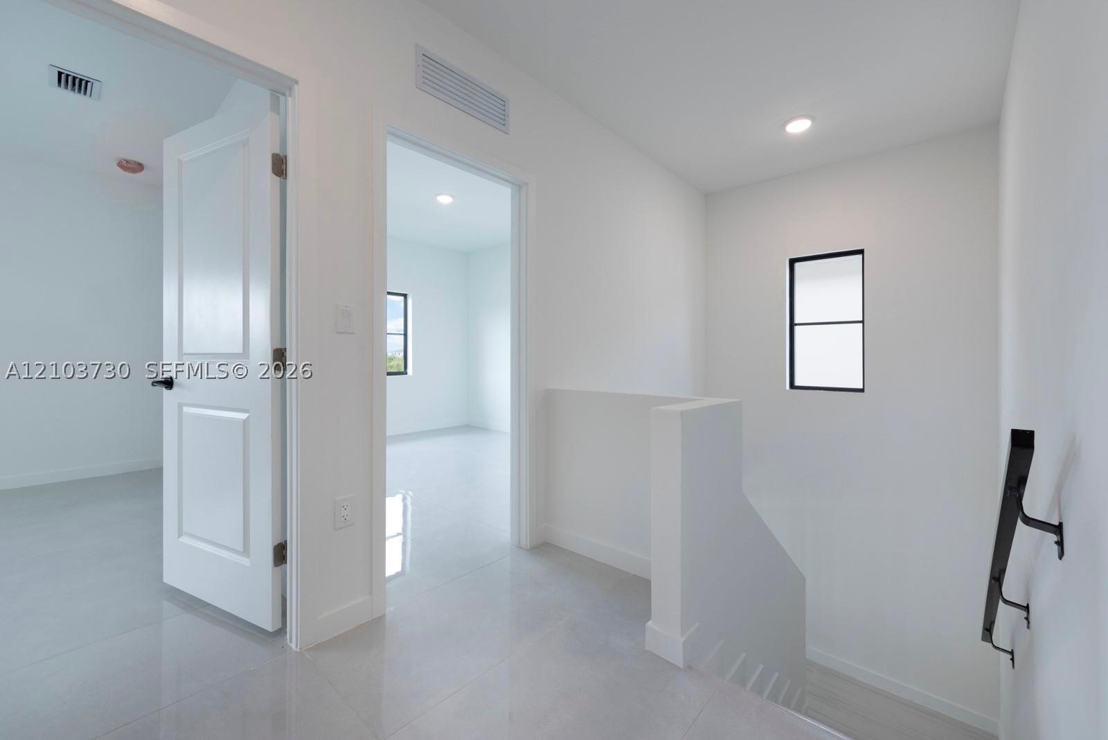 A12103730 Property Photo 12