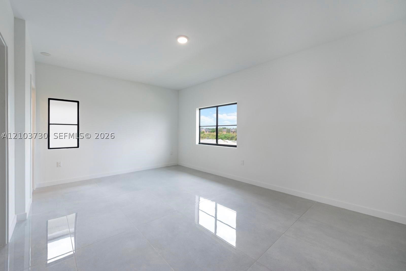 A12103730 Property Photo 13
