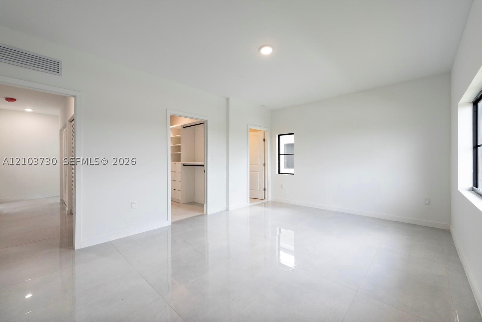 A12103730 Property Photo 14