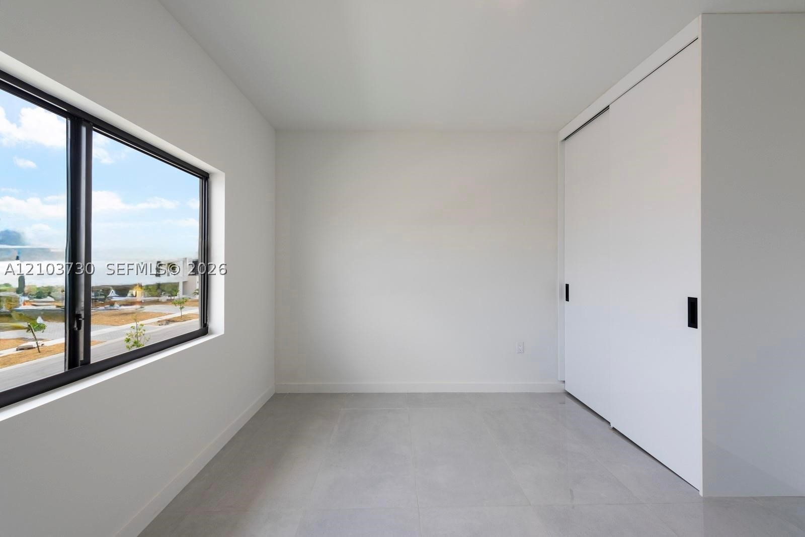 A12103730 Property Photo 23