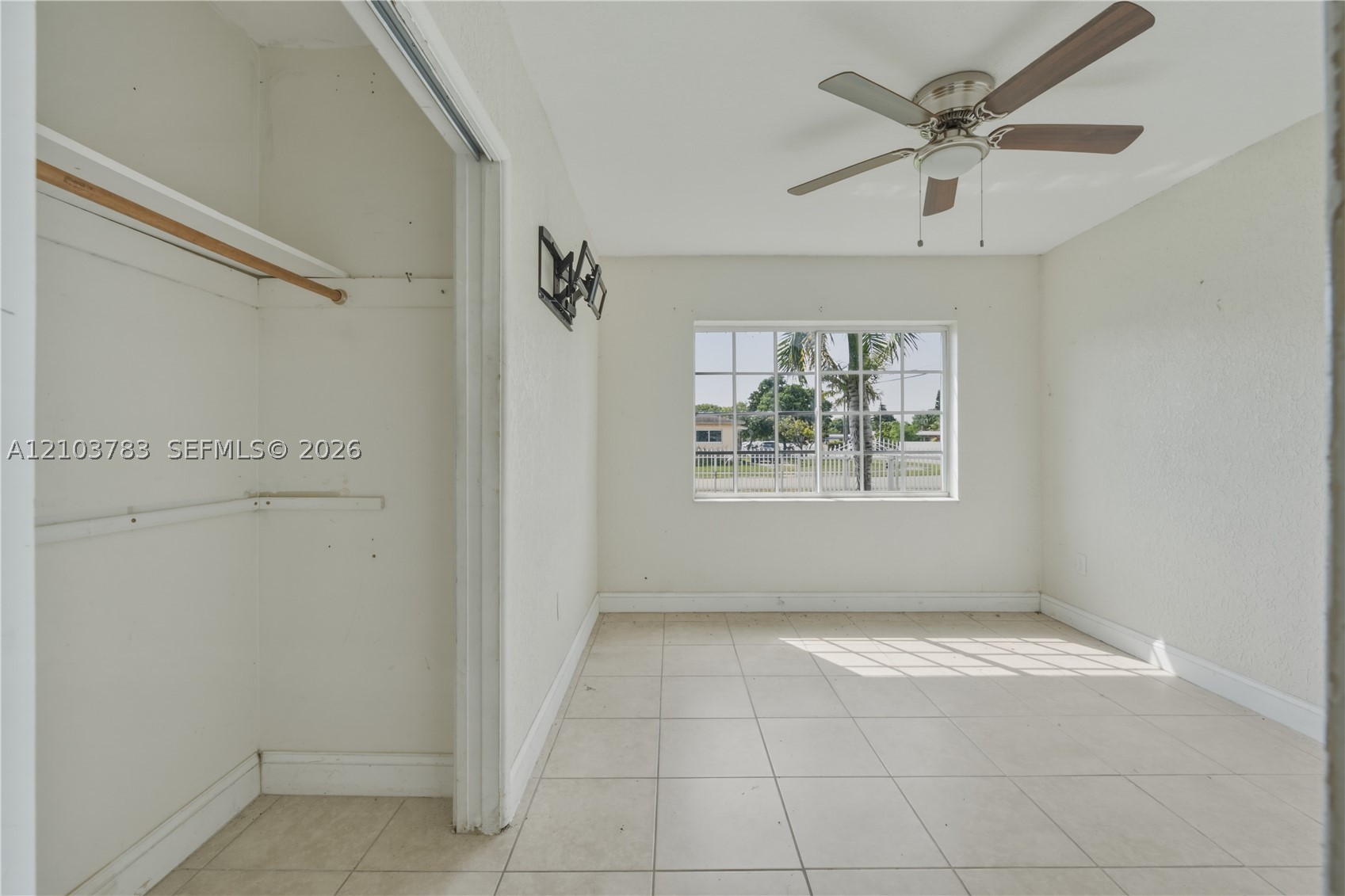 1875 Nw 134th St Property Photo 6