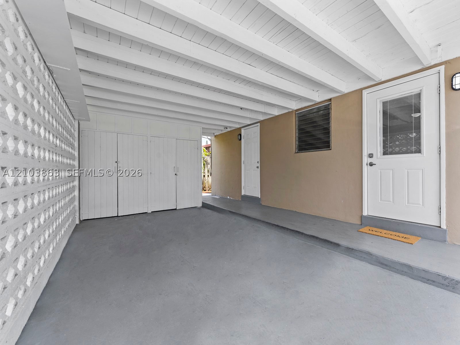 1418 N 16th Ave 1418 Property Photo 17