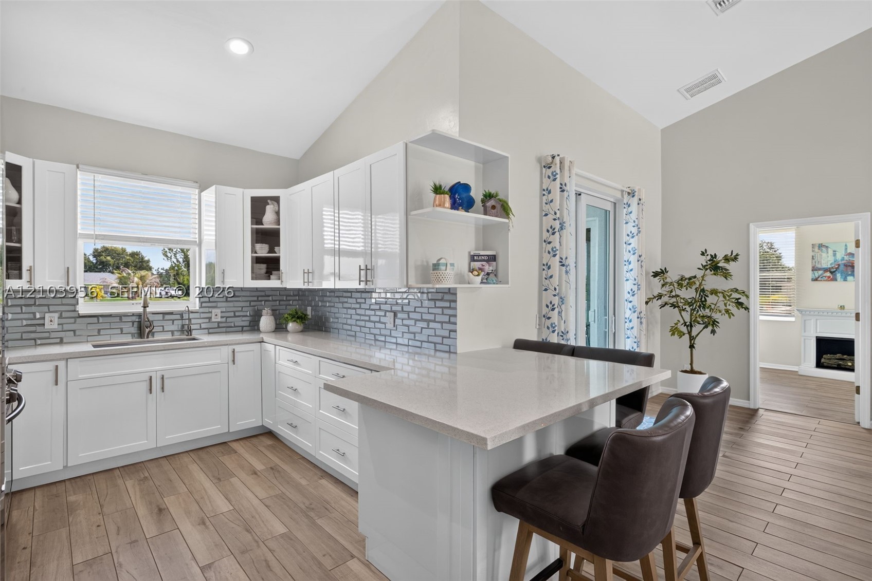 173 Peerless St. Property Photo 8