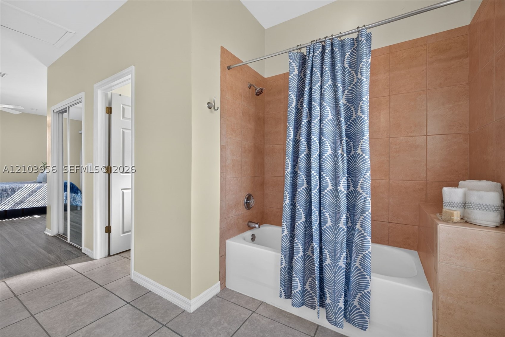 173 Peerless St. Property Photo 14