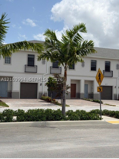 1232 Sw 8th Ct 1232 Property Photo 1