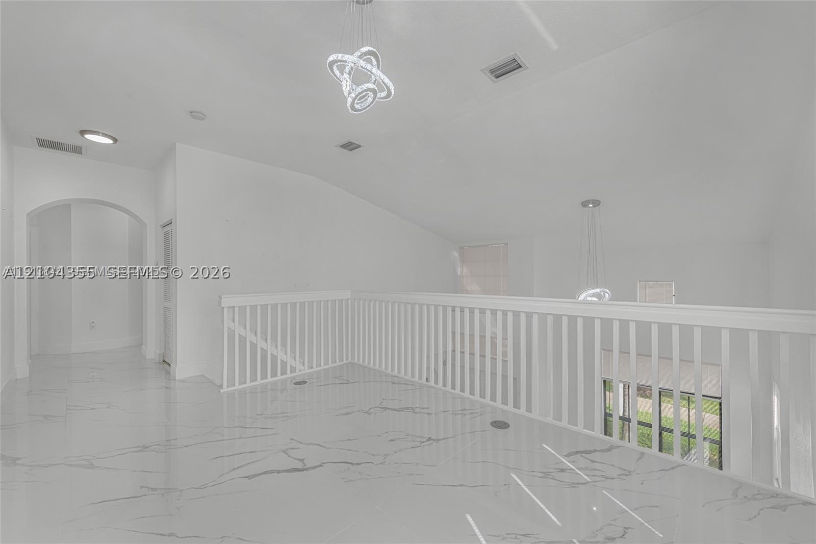 642 Se 37th Pl Property Photo 11