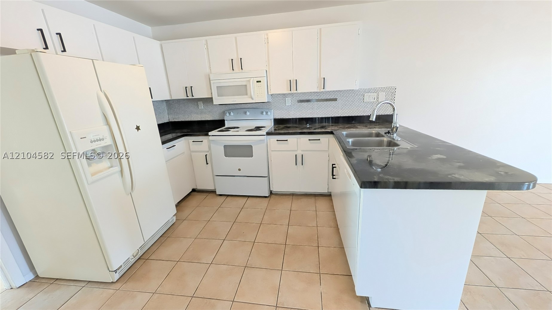 1031 Se 9th Street Property Photo 6