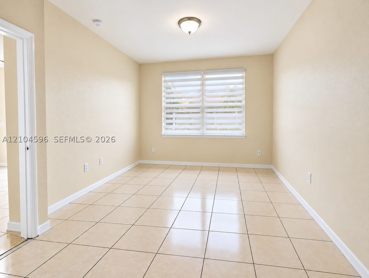 10968 Sw 236th Ter Property Photo 5