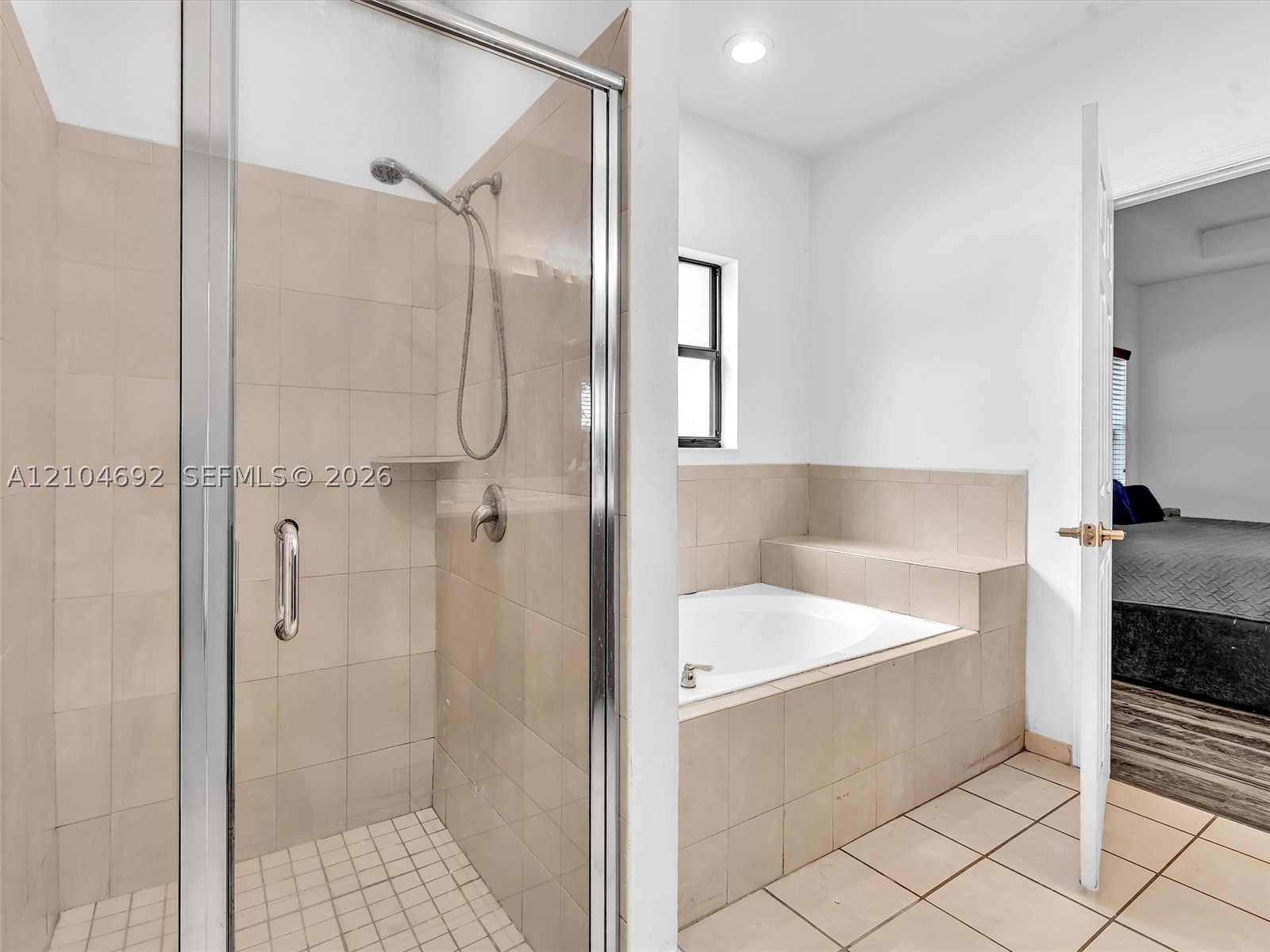 714 Se 37th Pl Property Photo 16