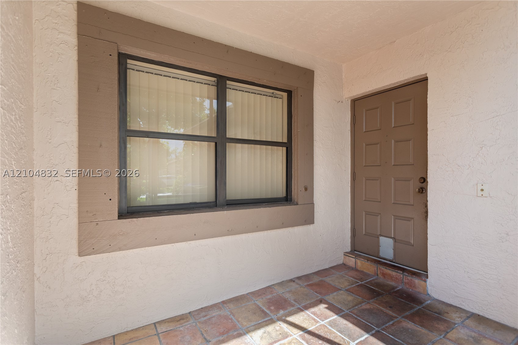 2236 Seagrape Cir Property Photo 2