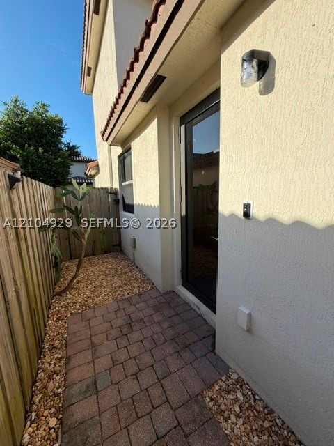 A12104929 Property Photo 2
