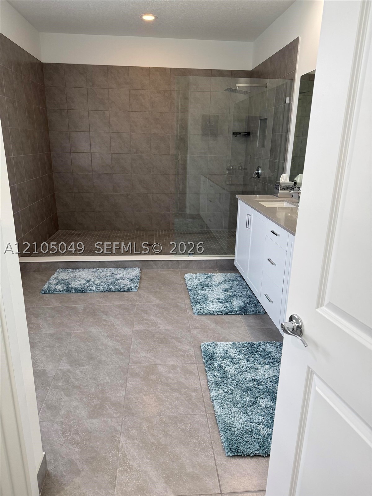 5254 Karlia Dr Property Photo 8