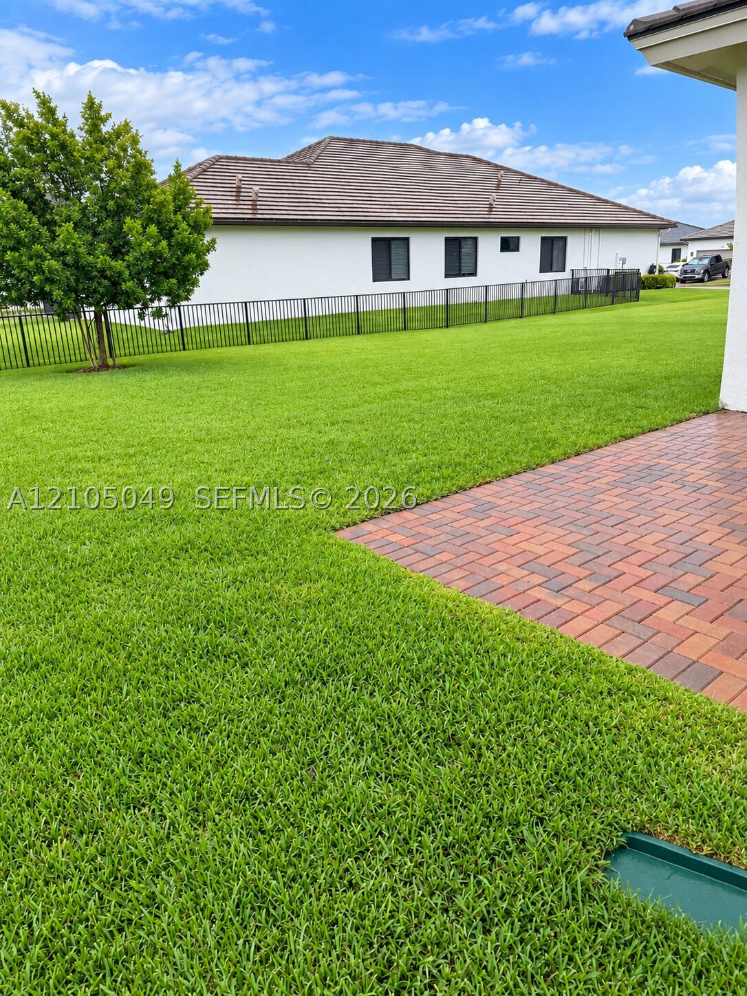 5254 Karlia Dr Property Photo 20