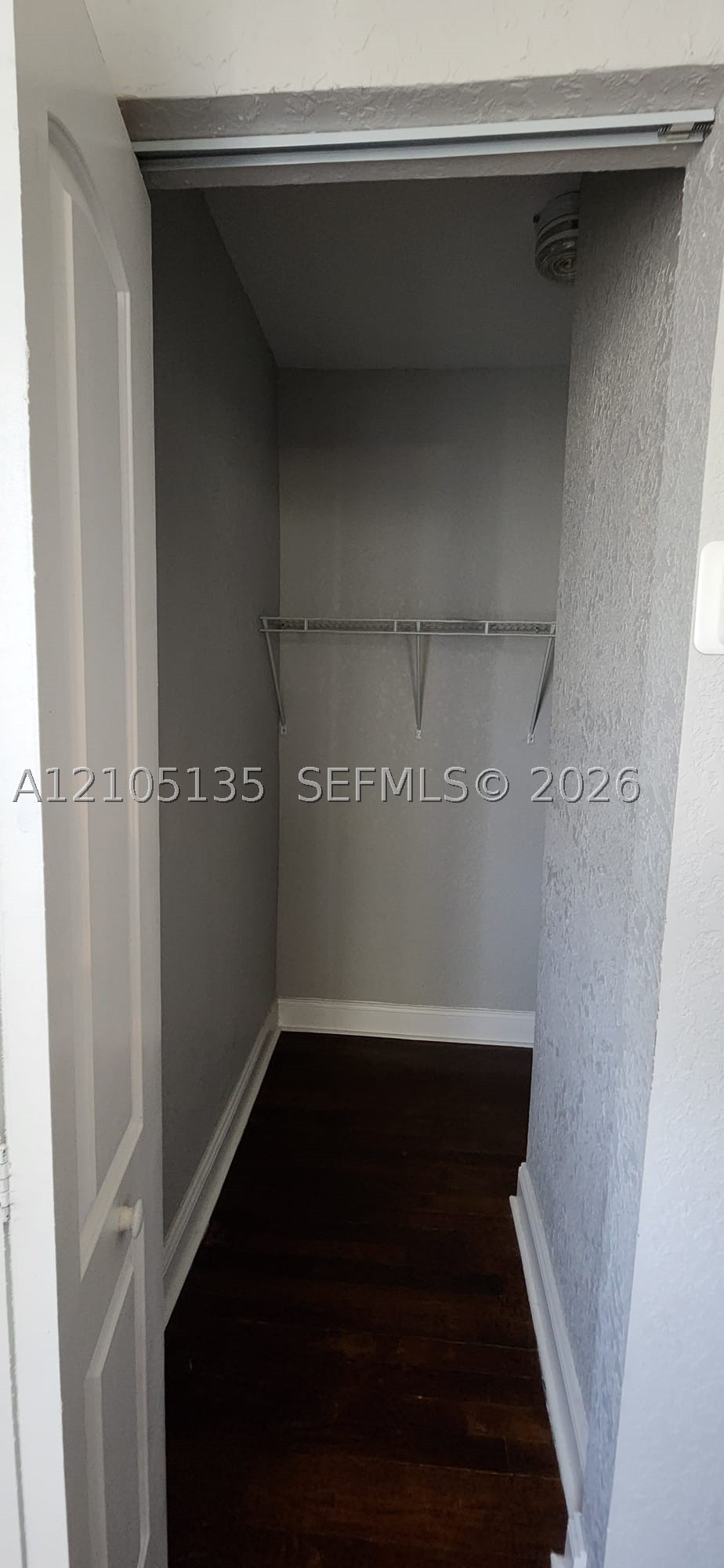 306 Hawthorne Dr 3 Property Photo 7