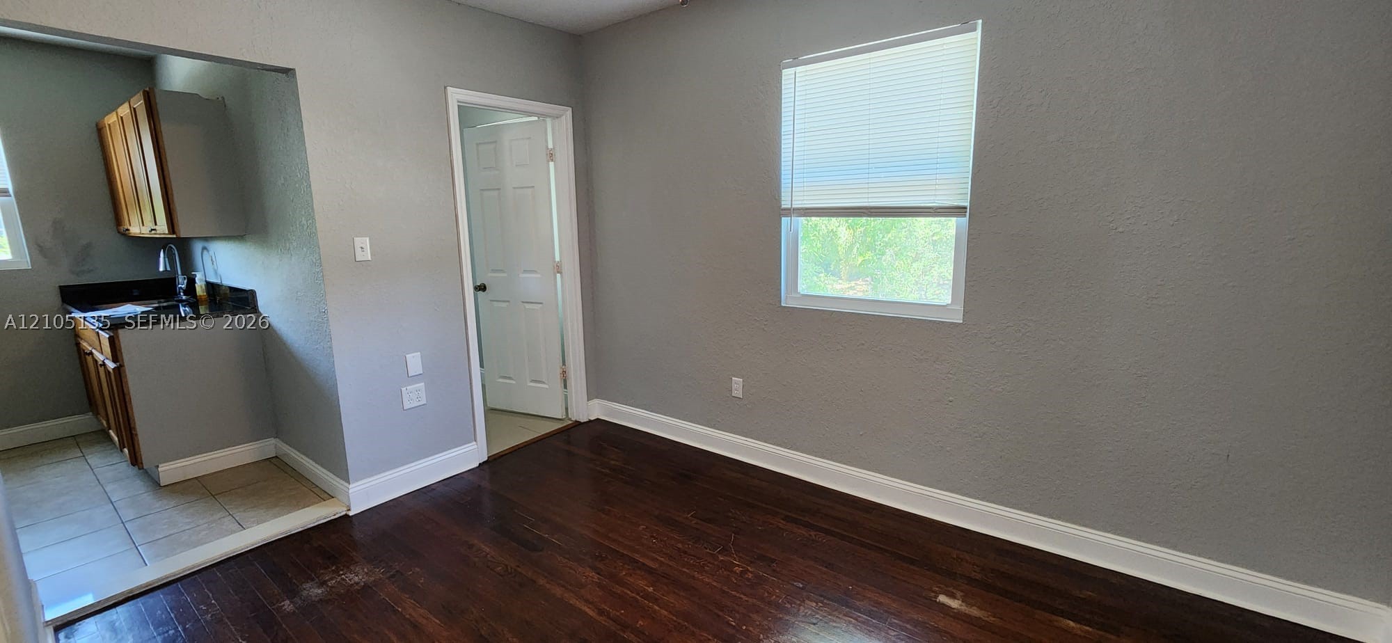 306 Hawthorne Dr 3 Property Photo 8