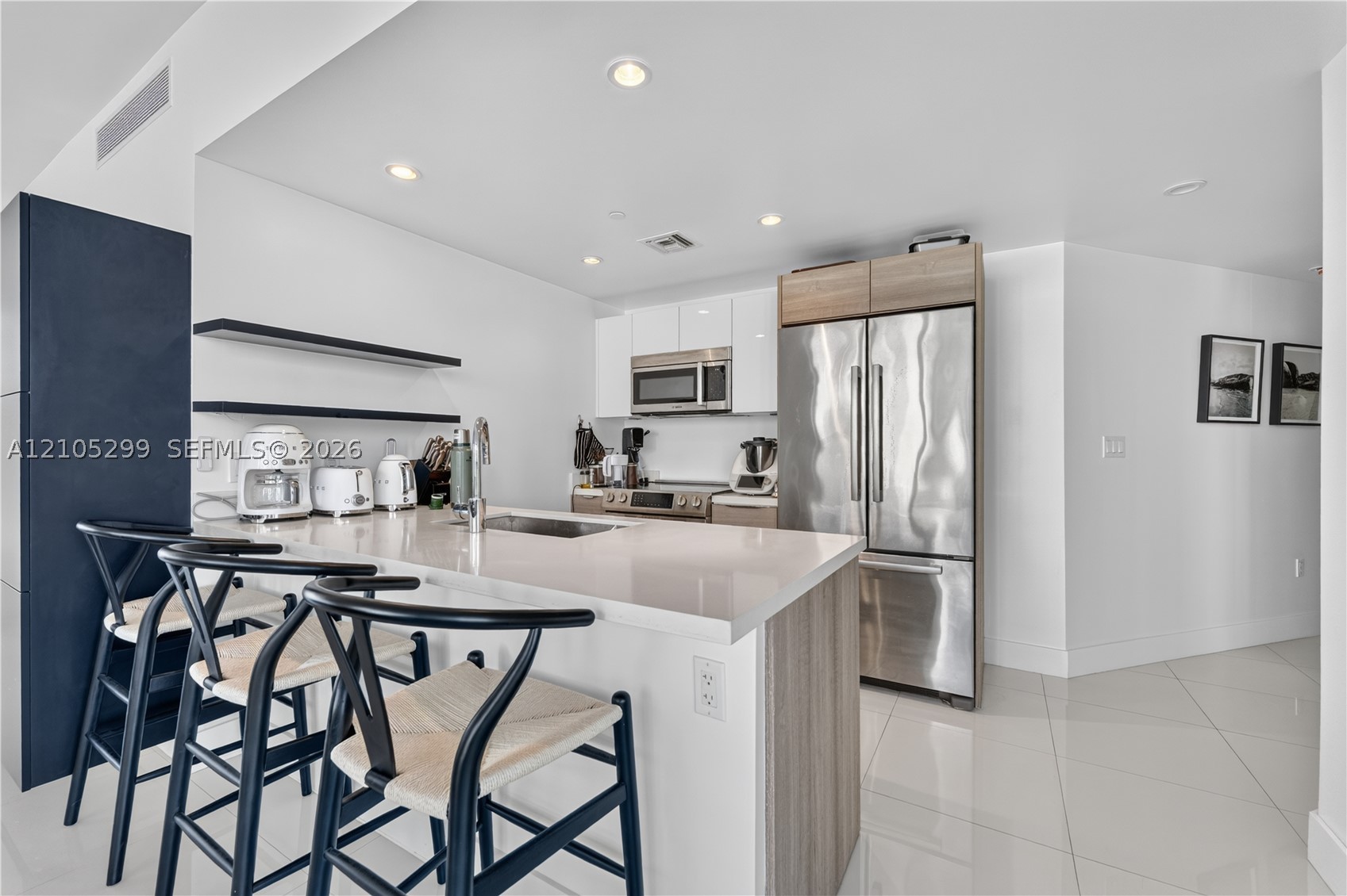9940 W Bay Harbor Dr 6c-n Property Photo 8