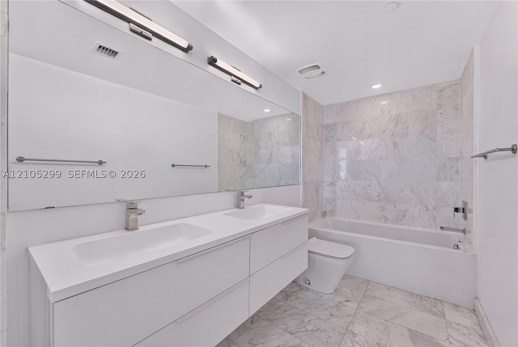 9940 W Bay Harbor Dr 6c-n Property Photo 18