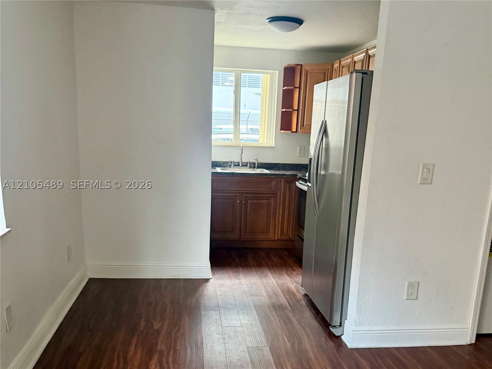220 Nw 7th Ave 2 Property Photo 3
