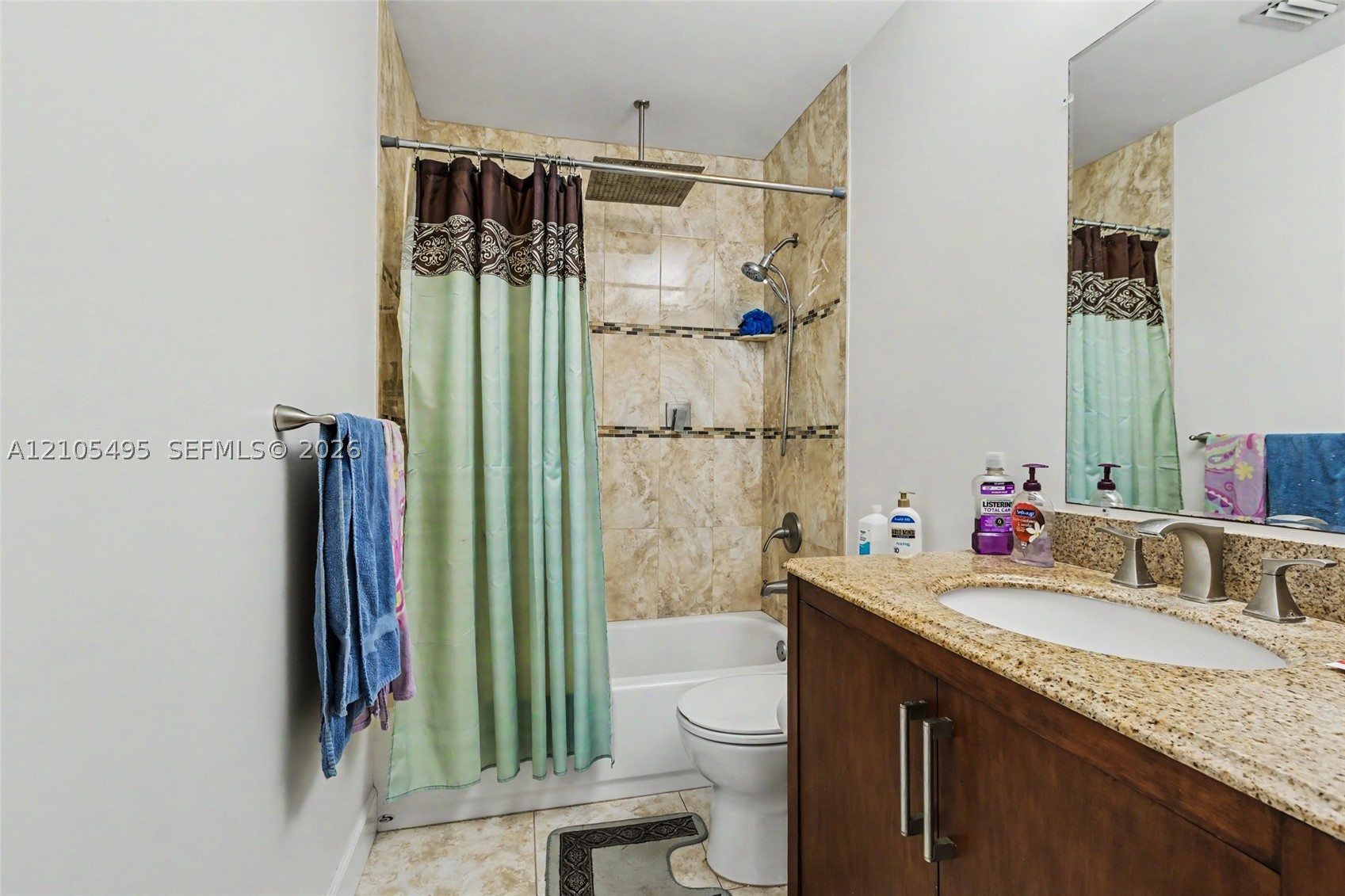 889 Hamilton Dr 889l Property Photo 20