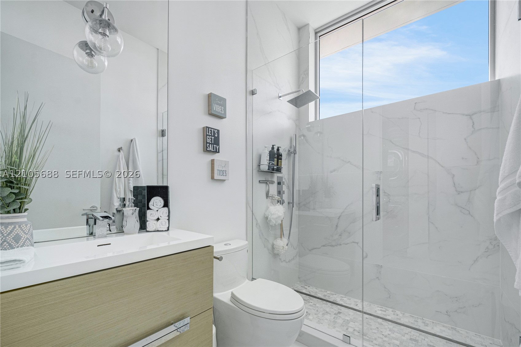 164 W Avenue C Property Photo 23