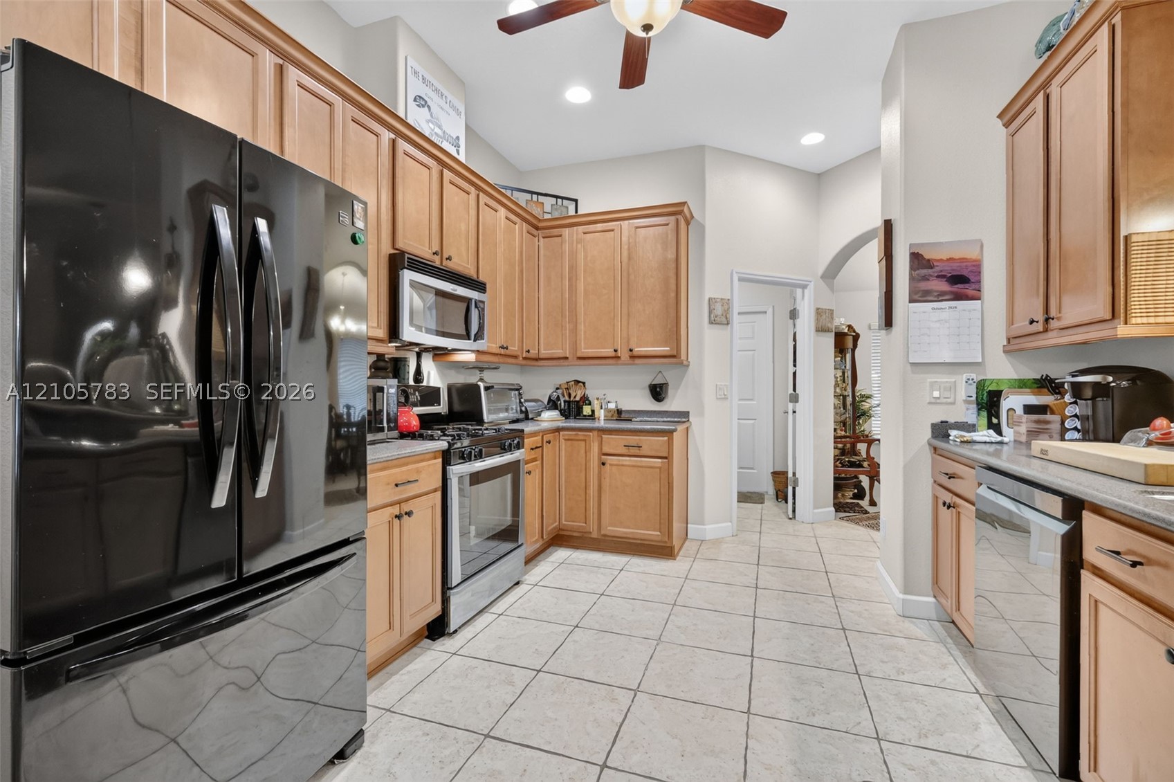 8889 Bridgeport Way Circle Property Photo 16