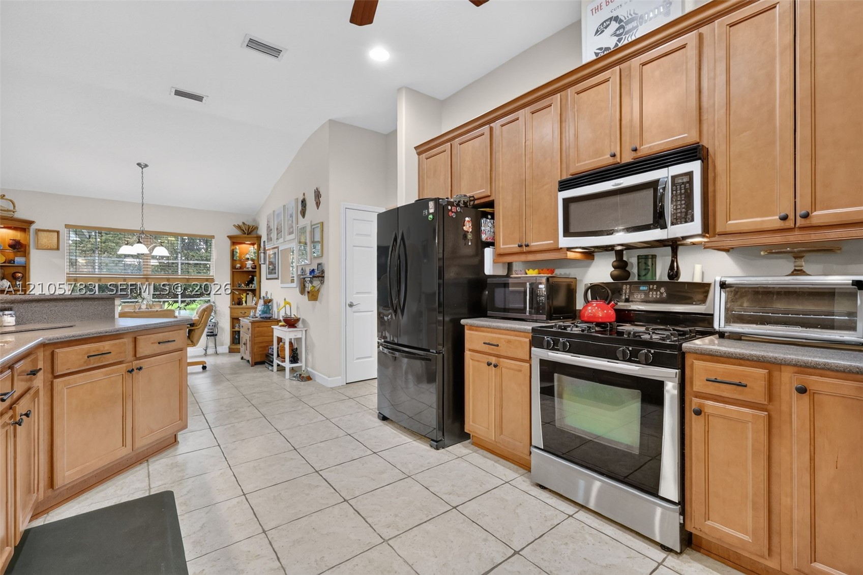 8889 Bridgeport Way Circle Property Photo 19