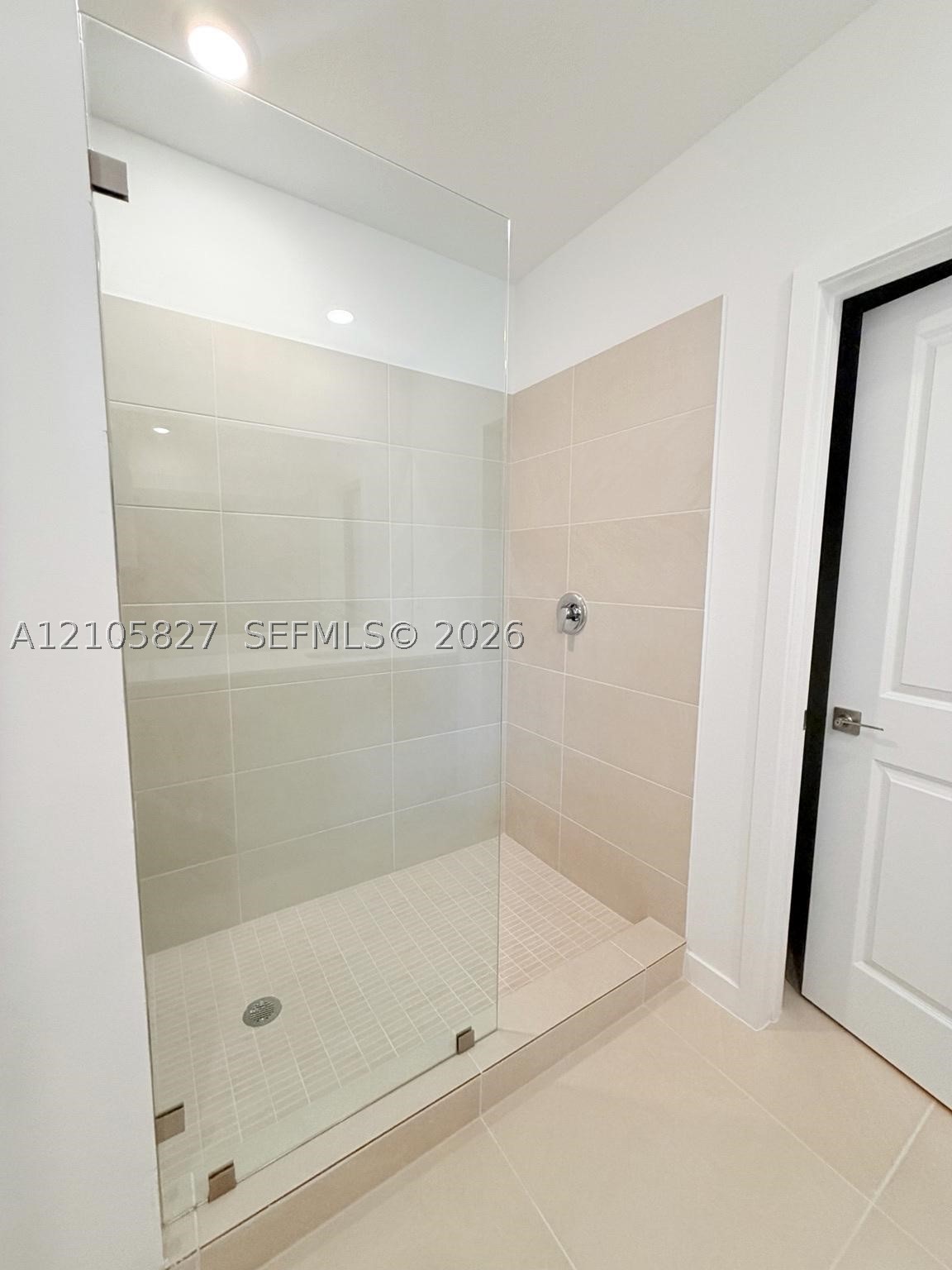 642 Ne 1st Ter Property Photo 10
