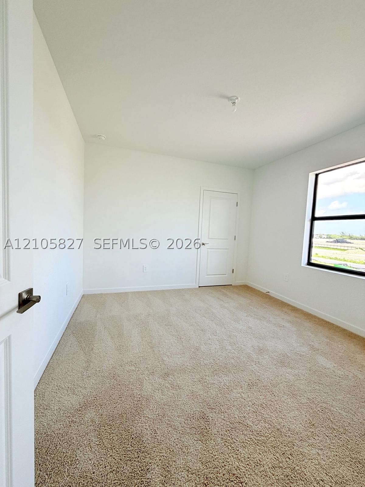 642 Ne 1st Ter Property Photo 11