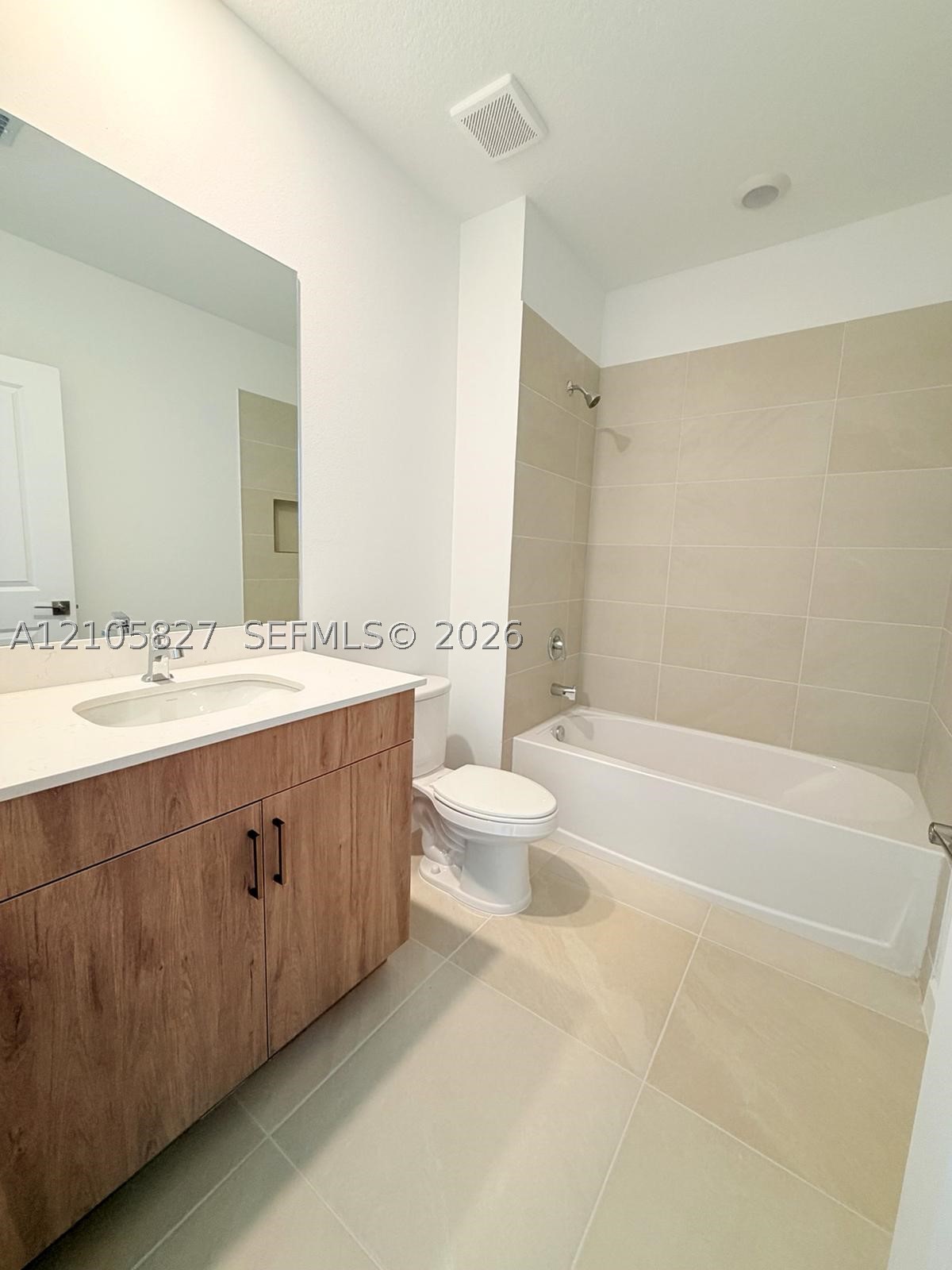 642 Ne 1st Ter Property Photo 14