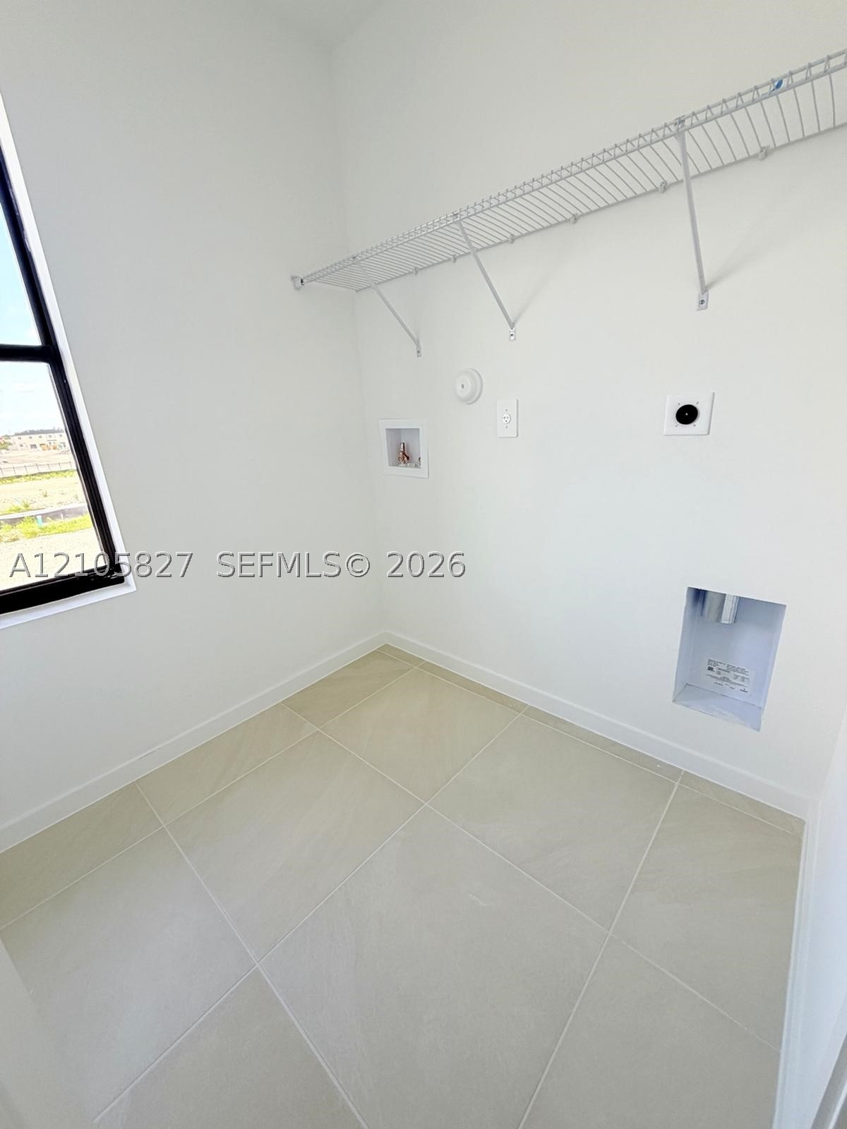 642 Ne 1st Ter Property Photo 16