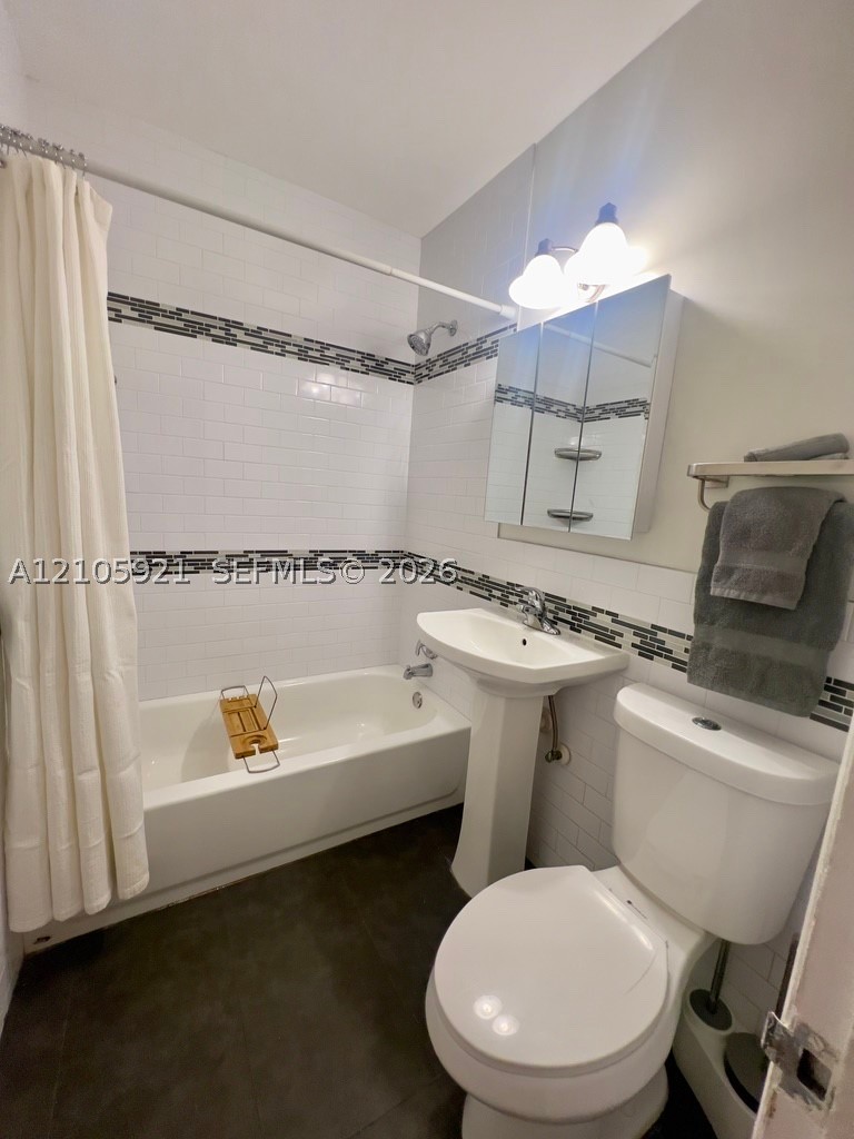 3685 Sw 1st Ave Property Photo 8