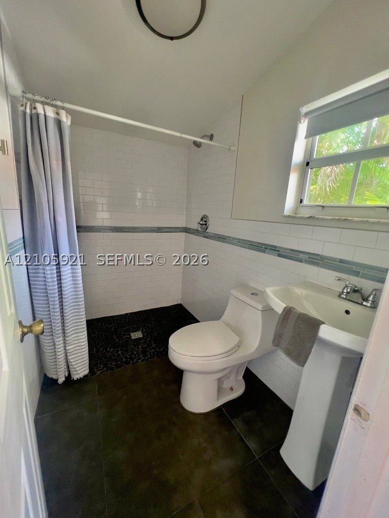 3685 Sw 1st Ave Property Photo 9