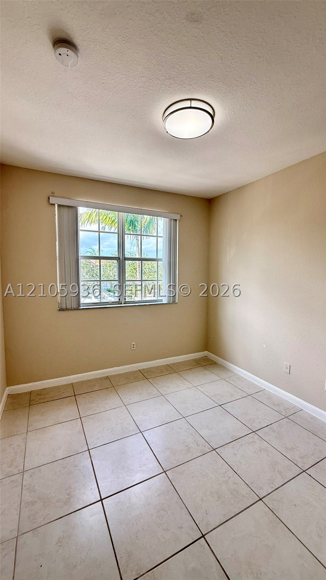 427 Ne 21st Ter 427 Property Photo 10