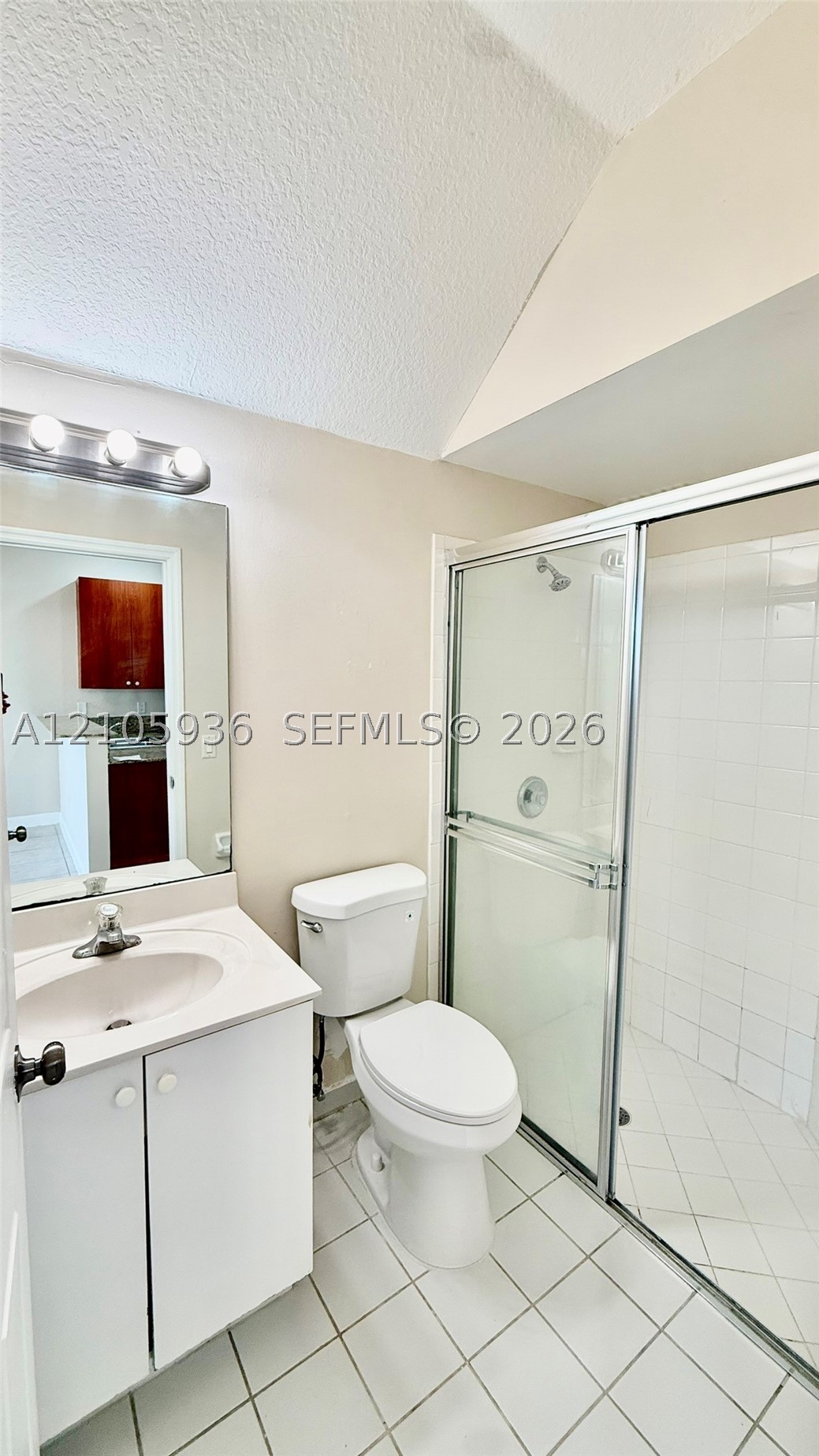 427 Ne 21st Ter 427 Property Photo 11