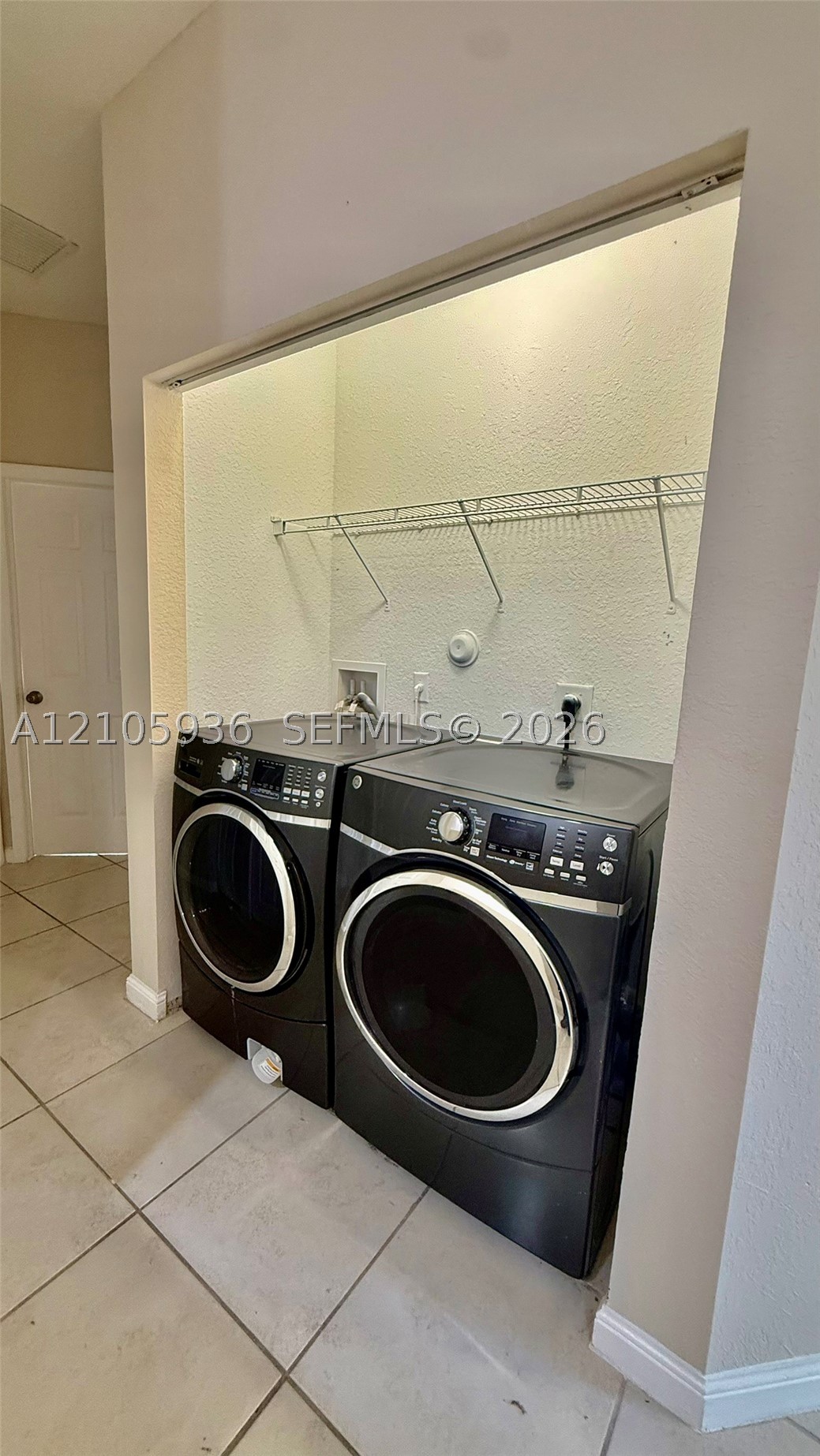 427 Ne 21st Ter 427 Property Photo 15