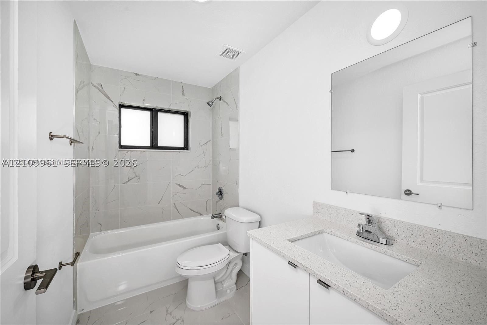 673 Nw 14th St 2 Property Photo 12
