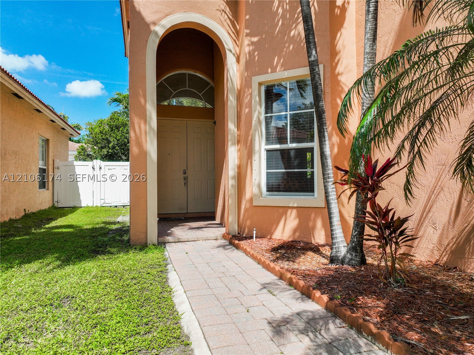 2215 Portofino Ave Property Photo 4